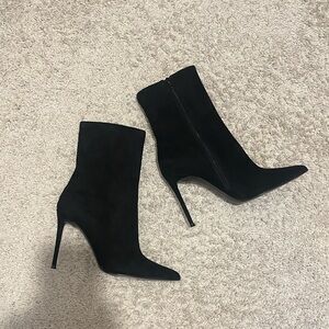 Zara Black Suede Heeled Boots